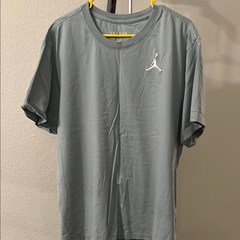 Jordan Gray Short Sleeve Tee with Jumpman Logo
